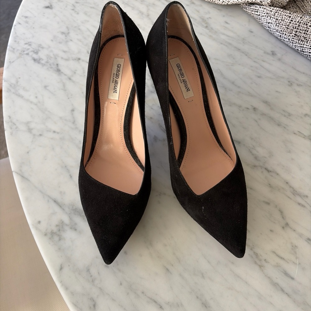 Giorgio Armani Classic Black Suede Heels - Picture 3 of 8